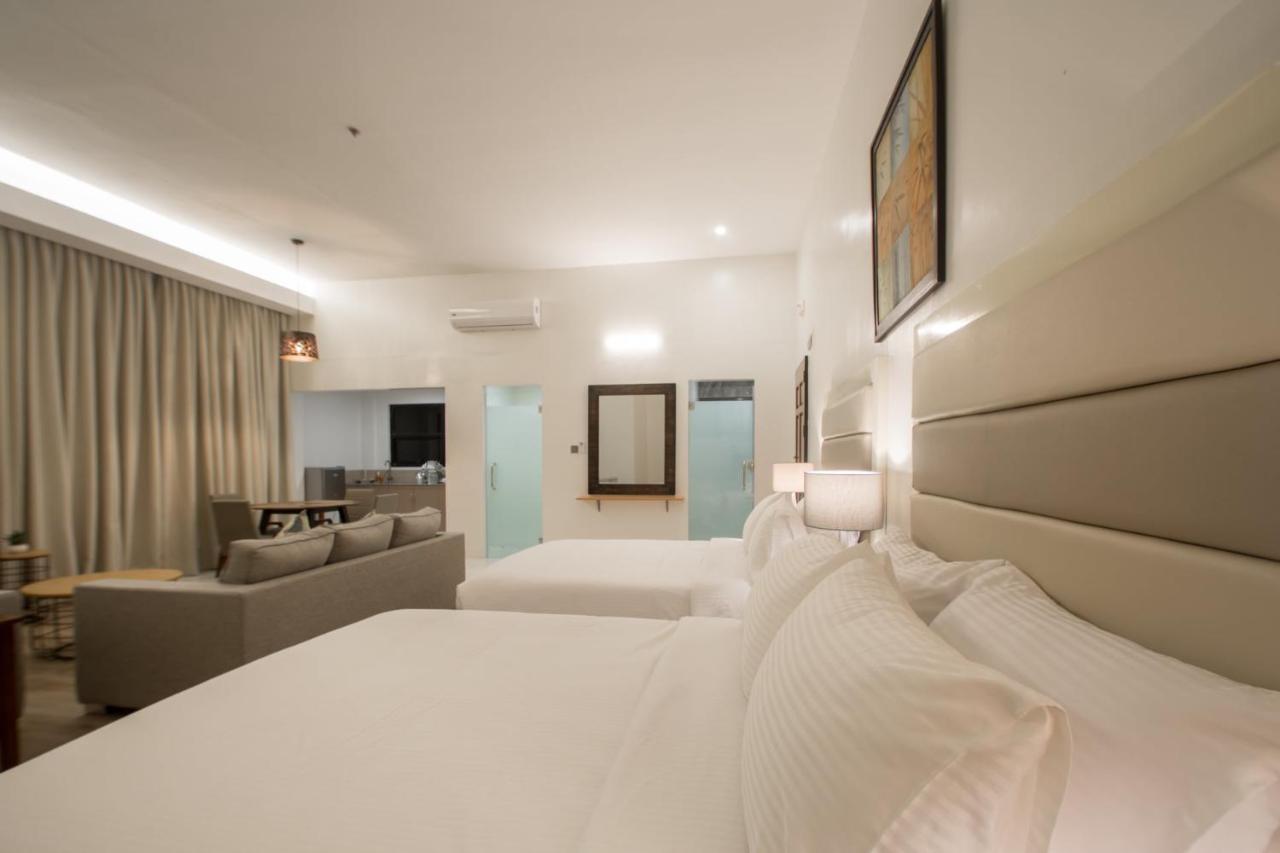 Marzon Hotel Kalibo Bagian luar foto
