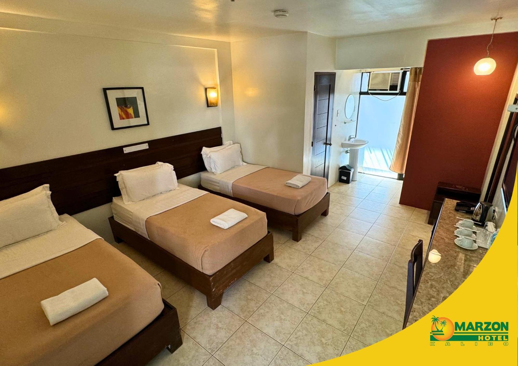 Marzon Hotel Kalibo Bagian luar foto